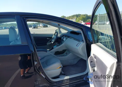 2010 Toyota Prius from USA, damaged, VIN JTDKN3DUXA0162518